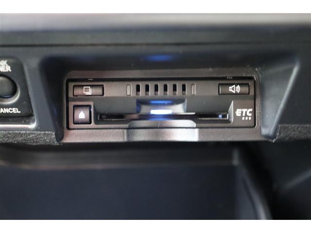 クラウンハイブリッド Ｓ　バックガイドモニター　メモリーナビゲーション　地デジＴＶ　ＥＴＣ車載器　電動シート　ＬＥＤヘッド　記録簿　イモビライザー　ドラレコ　メディアプレイヤー接続　横滑り防止装置　スマートキー　キーフリー（18枚目）