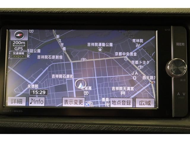 純正７インチＳＤナビ。ＣＤ・ＤＶＤ・ＳＤ・高画質で鮮明な映像が楽しめるフルセグＴＶ対応です。