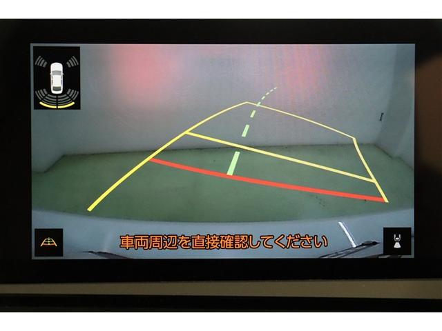 ハンドル操作にあわせてガイドラインが変化するバックガイドモニター搭載。全方位、フロント、左右側面モニターも搭載しているので、周囲の状況を確認しながら駐車出来ます。慣れない場所でも心強いですよ。