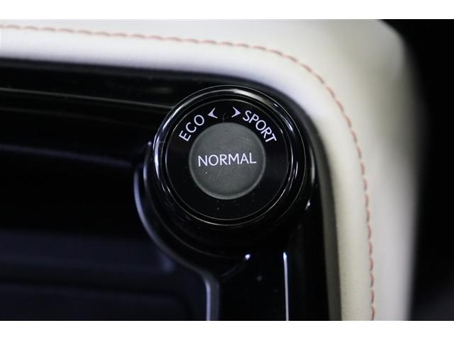 燃費優先のＥＣＯ。パワー優先のＳＰＯＲＴ。走りと燃費のバランスに優れたＮＯＲＭＡＬ。気分や走行状況に合わせて走りを選べるドライブモードセレクトを装備しています。