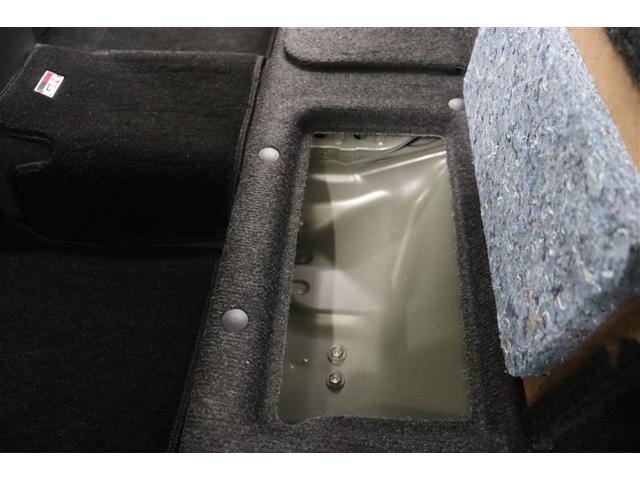 ハイラックス Ｚ　ＧＲスポーツ　キーレス　オートクルーズ　アルミホイール　Ｂカメラ　メモリーナビ　フルオートエアコン　横滑防止装置　ミュージックプレイヤー接続可　スマキー　パワーステアリング　ＬＥＤライト　パートタイム４ＷＤ　ＥＴＣ（33枚目）