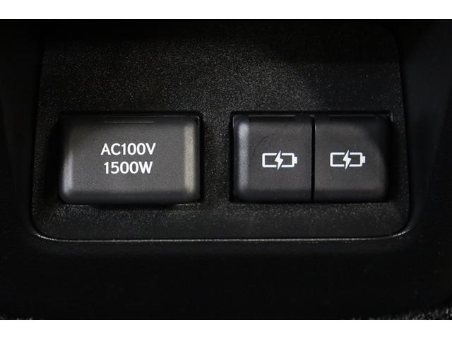 �P�O�O�u�E�P�T�O�O�v�d���𑕔��B�o�b���̓d�C���i�ɑΉ����A���s���ɂ��g�p�ł��܂��B�A�E�g�h�A�ł����􂵂܂����A��d�Ȃǂ̔�펞�ɂ͓d���Ƃ��Ă��g����֗��ȑ����ł��B���Q�[�W�X�y�[�X�ɂ��������Ă��܂��B