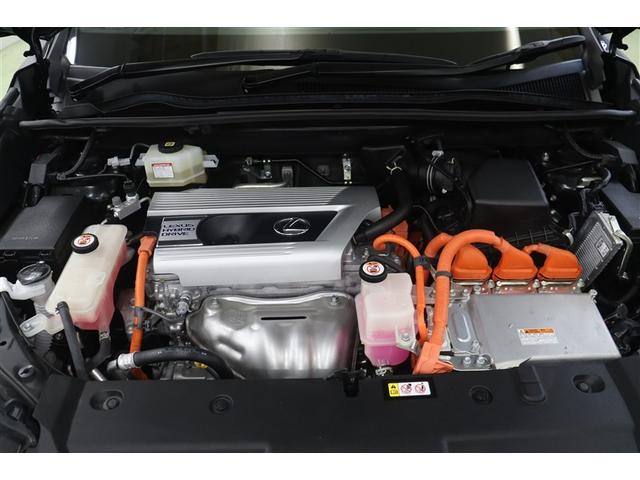 �������A�G���W�����[���̉�����Y��ɃN���[�j���O���Ă���܂��I�G���W�����[�����Y��ł��ƁA�s����̔��������₷���A�R���f�B�V�����̃`�F�b�N��ێ��̖ʂłƂ��Ă��v���X�ł��B