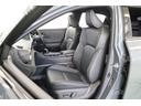 高級感があり、耐久性や撥水性に優れた本革シートです。運転席と助手席はヒーター付パワーシートです。背面や座面を換気し、蒸れを防ぐベンチレーションも搭載しているので寒い時も暑い時も快適に過ごせます。