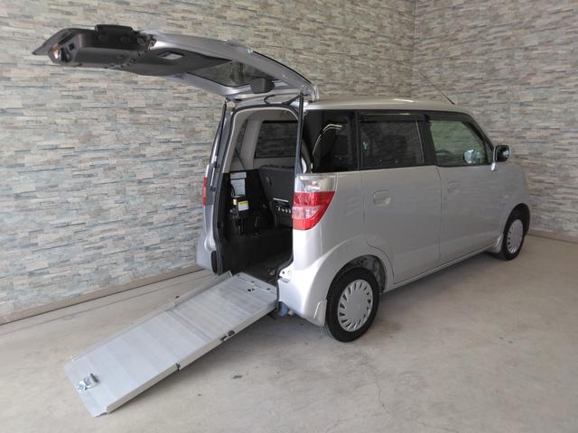 ゼスト Ｇ　車いす仕様車　４人乗り　リアシート有り　ＣＤ（2枚目）