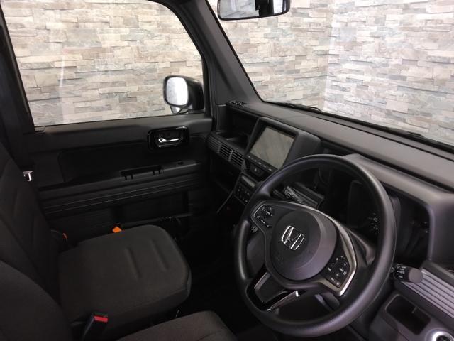 Ｎ－ＶＡＮ ファン　当社デモカー　８インチナビＴＶ　充電用ＵＳＢジャック（20枚目）