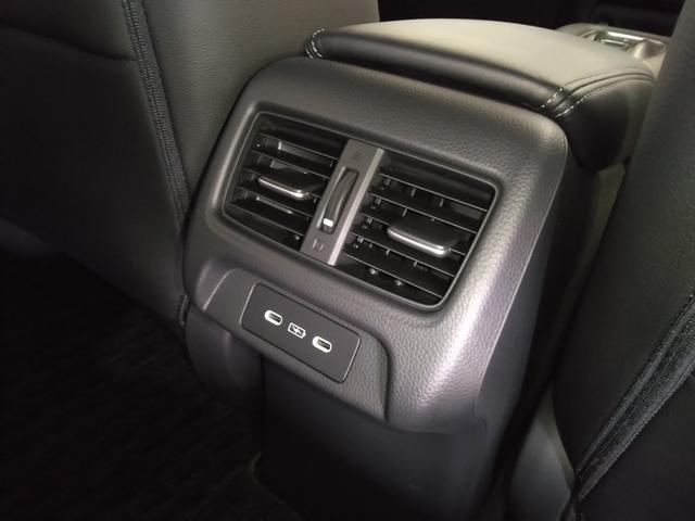 ＺＲ－Ｖ ｅ：ＨＥＶＺ特別仕様車ブラックスタイル　当社デモカー　コネクトディスプレー　マルチビューカメラシステム　プレミアムサウンドシステム　ＢＳＩ　ＥＴＣ（21枚目）