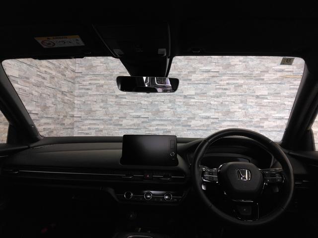 ＺＲ－Ｖ ｅ：ＨＥＶＺ特別仕様車ブラックスタイル　当社デモカー　コネクトディスプレー　マルチビューカメラシステム　プレミアムサウンドシステム　ＢＳＩ　ＥＴＣ（32枚目）