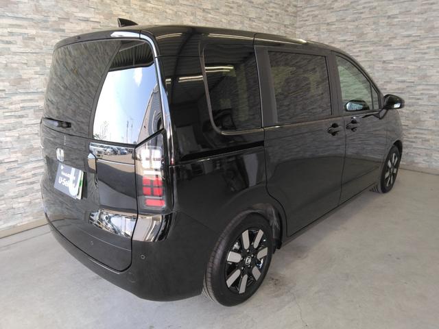 フリード エアーEX 当社デモカー 6人乗り 11.4インチコネクトナビ BSI リアクーラー 両側パワースライドドア(8枚目)