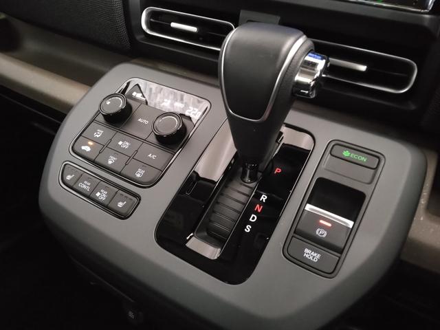 フリード エアーEX 当社デモカー 6人乗り 11.4インチコネクトナビ BSI リアクーラー 両側パワースライドドア(16枚目)