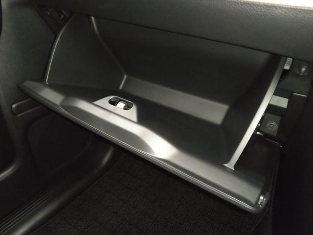 フリード エアーEX 当社デモカー 6人乗り 11.4インチコネクトナビ BSI リアクーラー 両側パワースライドドア(18枚目)