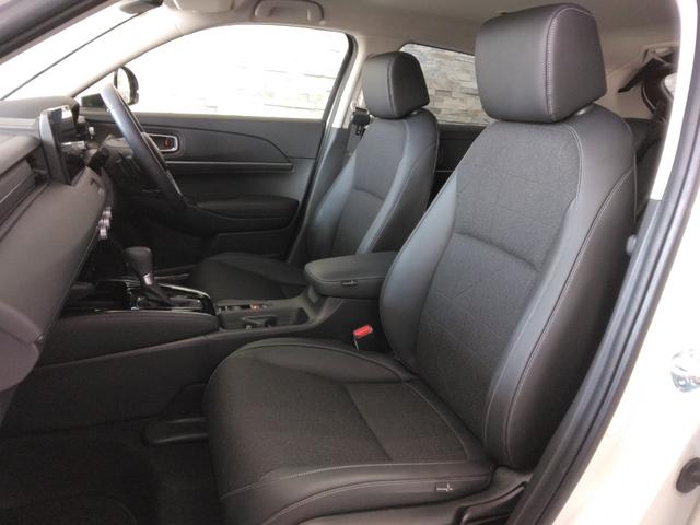 ヴェゼル ｅ：ＨＥＶＺ　２年保証　弊社下取車　コネクトディスプレー　ＥＴＣ　ＢＳＩ　シートヒーター（10枚目）