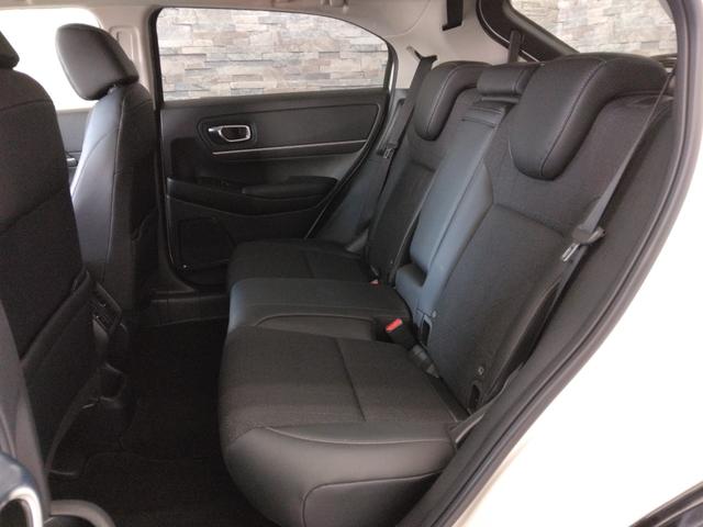 ヴェゼル ｅ：ＨＥＶＺ　２年保証　弊社下取車　コネクトディスプレー　ＥＴＣ　ＢＳＩ　シートヒーター（11枚目）