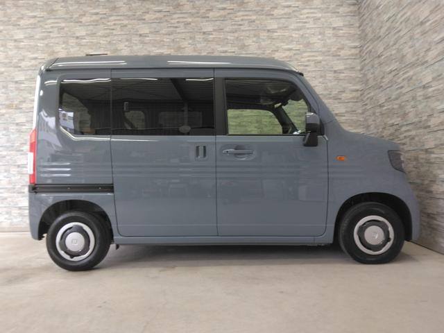 安全運転支援システム「ＨｏｎｄａＳＥＮＳＩＮＧ」が装備されているので日々の運転も安心です。