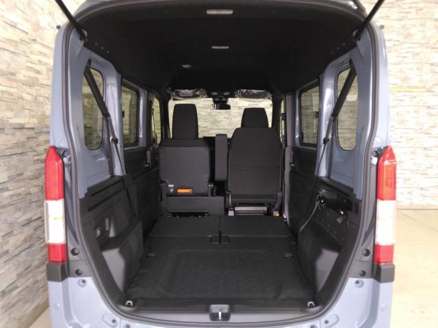 シートアレンジにより、さらに広いスペースを確保。普段のお買い物からレジャーまで幅広く活躍してくれます！
