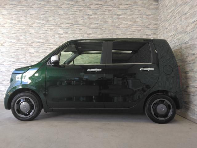 オプションになりますが、ボディーコーティングもご用意しております。新車の輝きに近づき、洗車などのお手入れも楽になりますよ。