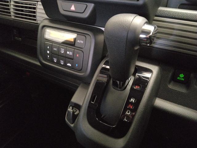 N-VAN ファン 当社デモカー ディスプレイオーディオ LEDヘッドライト 充電用USBジャック(15枚目)