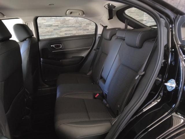 ヴェゼル ｅ：ＨＥＶＺ　弊社下取車　２年保証　コネクトディスプレー　ＥＴＣ　ＢＳＩ　パワーテールゲート　後退出庫サポート（11枚目）