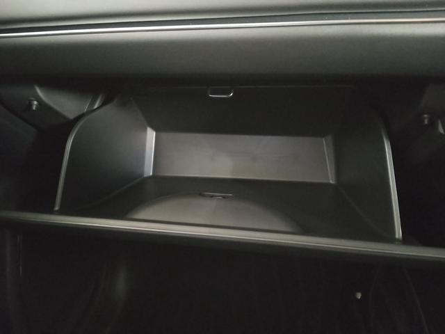 ヴェゼル ｅ：ＨＥＶＺ　弊社下取車　２年保証　コネクトディスプレー　ＥＴＣ　ＢＳＩ　パワーテールゲート　後退出庫サポート（25枚目）