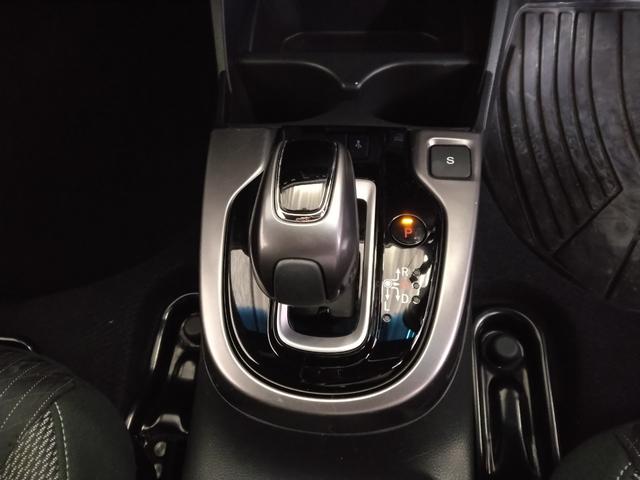 フィットハイブリッド Ｓホンダセンシング　１年保証　弊社下取車　７インチナビＴＶ（15枚目）