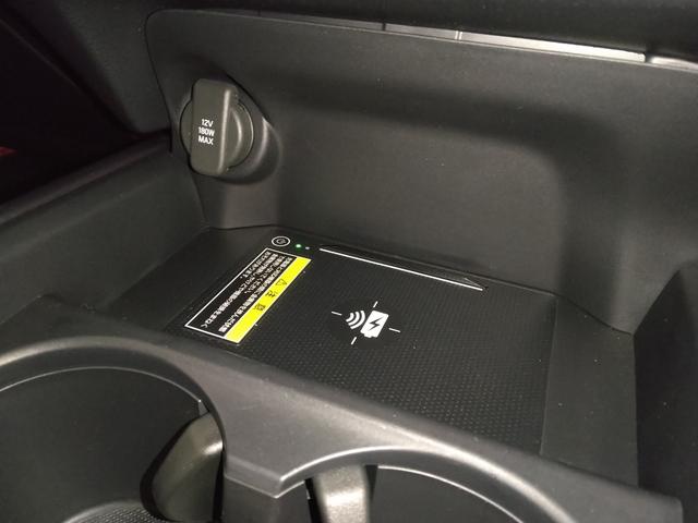 ���C�����X�[�d��𑕔����Ă���A�X�}�[�g�t�H����u�������ŏ[�d�ł��܂��B