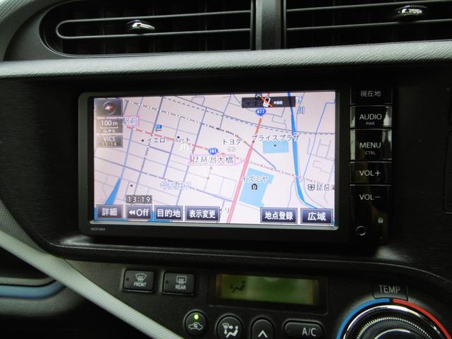 アクア Ｓ　純正ナビ＆ＴＶ＆バックモニター　キーレス　ＨＩＤヘッドライト　社外ＥＴＣ　ヘッドライトレベライザー　アイドリングストップ　電動格納ミラー　ヘッドライトレベライザー　スペアキー　ハイブリッド（5枚目）