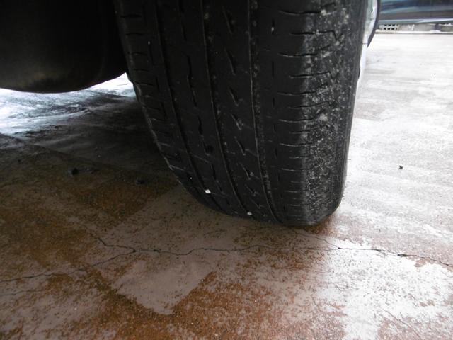 アクア Ｓ　純正ナビ＆ＴＶ＆バックモニター　キーレス　ＨＩＤヘッドライト　社外ＥＴＣ　ヘッドライトレベライザー　アイドリングストップ　電動格納ミラー　ヘッドライトレベライザー　スペアキー　ハイブリッド（23枚目）