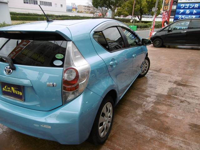 アクア Ｓ　純正ナビ＆ＴＶ＆バックモニター　キーレス　ＨＩＤヘッドライト　社外ＥＴＣ　ヘッドライトレベライザー　アイドリングストップ　電動格納ミラー　ヘッドライトレベライザー　スペアキー　ハイブリッド（30枚目）