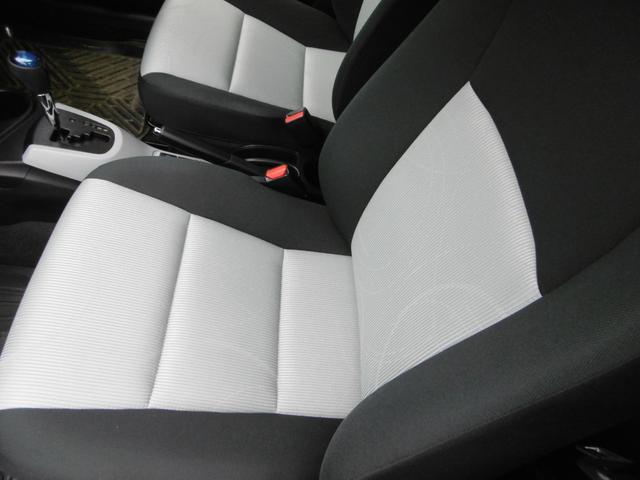 アクア Ｓ　純正ナビ＆ＴＶ＆バックモニター　キーレス　ＨＩＤヘッドライト　社外ＥＴＣ　ヘッドライトレベライザー　アイドリングストップ　電動格納ミラー　ヘッドライトレベライザー　スペアキー　ハイブリッド（33枚目）