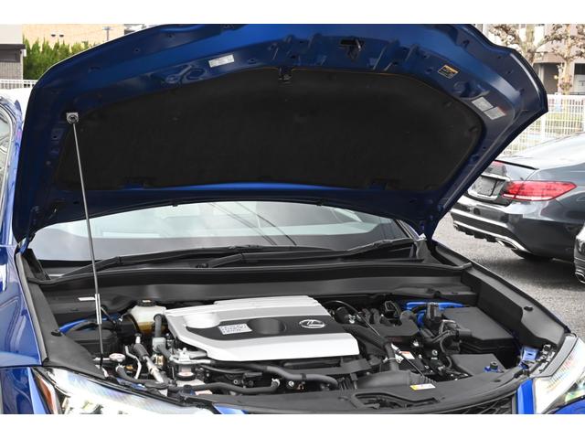 ＵＸ ＵＸ２５０ｈ　Ｆスポーツ　ユーザー買取　禁煙　白黒革　ナビ　フルセグＴＶ　パノラミックビュー　Ｂｌｕｅｔｏｏｔｈ　ＥＴＣ　前後ドライブレコーダー　シートヒーター　ステアリングヒーター　レーダークルーズ　ルーフラッピング　ＢＳＭ（19枚目）