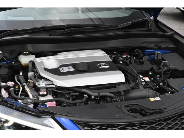 ＵＸ ＵＸ２５０ｈ　Ｆスポーツ　ユーザー買取　禁煙　白黒革　ナビ　フルセグＴＶ　パノラミックビュー　Ｂｌｕｅｔｏｏｔｈ　ＥＴＣ　前後ドライブレコーダー　シートヒーター　ステアリングヒーター　レーダークルーズ　ルーフラッピング　ＢＳＭ（20枚目）