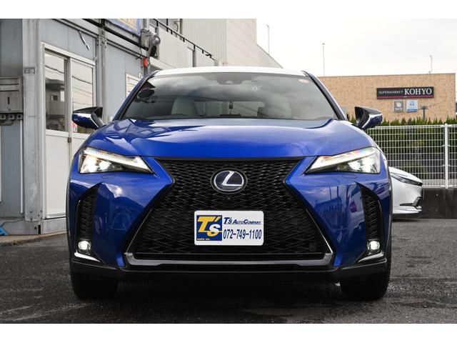 ＵＸ ＵＸ２５０ｈ　Ｆスポーツ　ユーザー買取　禁煙　白黒革　ナビ　フルセグＴＶ　パノラミックビュー　Ｂｌｕｅｔｏｏｔｈ　ＥＴＣ　前後ドライブレコーダー　シートヒーター　ステアリングヒーター　レーダークルーズ　ルーフラッピング　ＢＳＭ（21枚目）