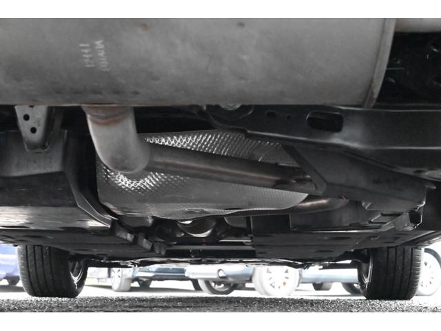 ＵＸ ＵＸ２５０ｈ　Ｆスポーツ　ユーザー買取　禁煙　白黒革　ナビ　フルセグＴＶ　パノラミックビュー　Ｂｌｕｅｔｏｏｔｈ　ＥＴＣ　前後ドライブレコーダー　シートヒーター　ステアリングヒーター　レーダークルーズ　ルーフラッピング　ＢＳＭ（32枚目）