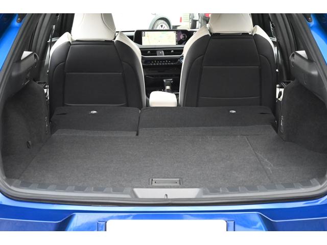 ＵＸ ＵＸ２５０ｈ　Ｆスポーツ　ユーザー買取　禁煙　白黒革　ナビ　フルセグＴＶ　パノラミックビュー　Ｂｌｕｅｔｏｏｔｈ　ＥＴＣ　前後ドライブレコーダー　シートヒーター　ステアリングヒーター　レーダークルーズ　ルーフラッピング　ＢＳＭ（35枚目）