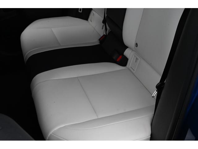 ＵＸ ＵＸ２５０ｈ　Ｆスポーツ　ユーザー買取　禁煙　白黒革　ナビ　フルセグＴＶ　パノラミックビュー　Ｂｌｕｅｔｏｏｔｈ　ＥＴＣ　前後ドライブレコーダー　シートヒーター　ステアリングヒーター　レーダークルーズ　ルーフラッピング　ＢＳＭ（53枚目）