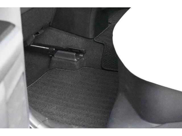 ＵＸ ＵＸ２５０ｈ　Ｆスポーツ　ユーザー買取　禁煙　白黒革　ナビ　フルセグＴＶ　パノラミックビュー　Ｂｌｕｅｔｏｏｔｈ　ＥＴＣ　前後ドライブレコーダー　シートヒーター　ステアリングヒーター　レーダークルーズ　ルーフラッピング　ＢＳＭ（54枚目）