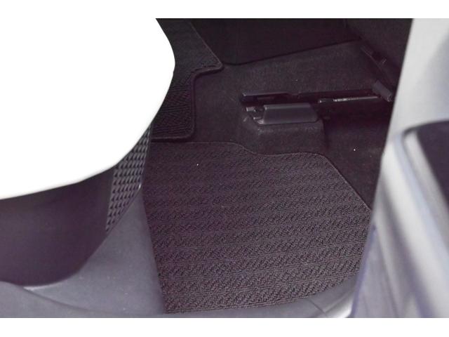 ＵＸ ＵＸ２５０ｈ　Ｆスポーツ　ユーザー買取　禁煙　白黒革　ナビ　フルセグＴＶ　パノラミックビュー　Ｂｌｕｅｔｏｏｔｈ　ＥＴＣ　前後ドライブレコーダー　シートヒーター　ステアリングヒーター　レーダークルーズ　ルーフラッピング　ＢＳＭ（57枚目）