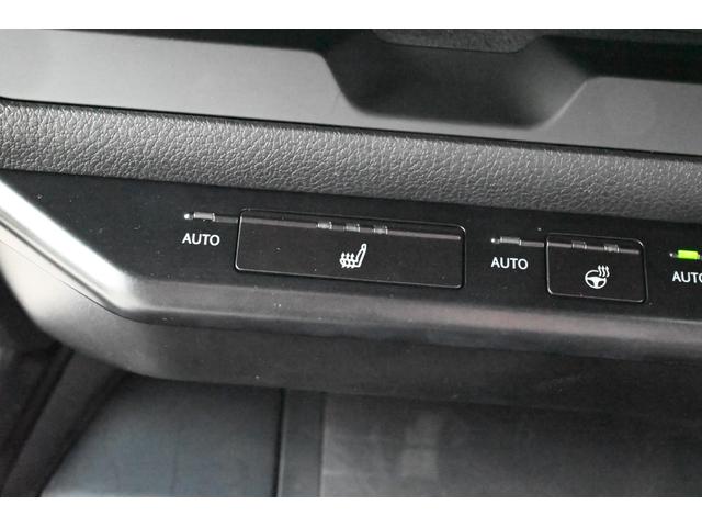 ＵＸ ＵＸ２５０ｈ　Ｆスポーツ　ユーザー買取　禁煙　白黒革　ナビ　フルセグＴＶ　パノラミックビュー　Ｂｌｕｅｔｏｏｔｈ　ＥＴＣ　前後ドライブレコーダー　シートヒーター　ステアリングヒーター　レーダークルーズ　ルーフラッピング　ＢＳＭ（65枚目）