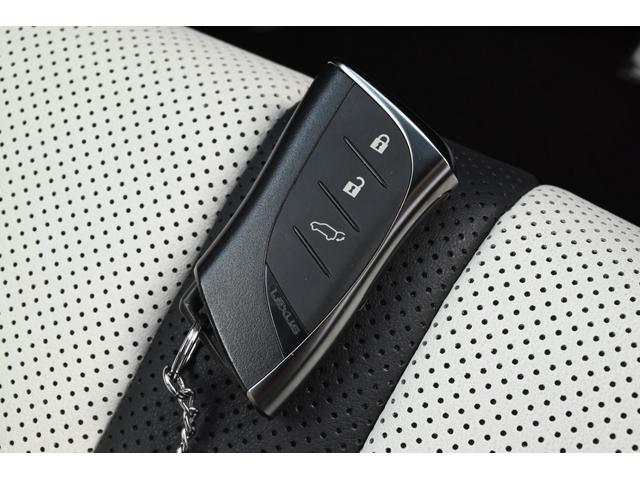 ＵＸ ＵＸ２５０ｈ　Ｆスポーツ　ユーザー買取　禁煙　白黒革　ナビ　フルセグＴＶ　パノラミックビュー　Ｂｌｕｅｔｏｏｔｈ　ＥＴＣ　前後ドライブレコーダー　シートヒーター　ステアリングヒーター　レーダークルーズ　ルーフラッピング　ＢＳＭ（68枚目）