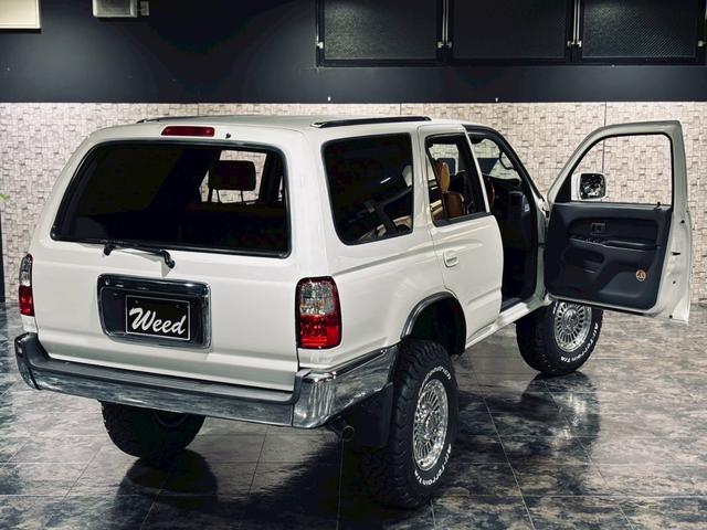 ハイラックスサーフ 　４ＲＵＮＮＥＲスタイル　点検整備済み車両　ナロー　リフトアップ　１６インチＡＷ　ＢＦＧ／ＡＴタイヤ　ＴＯＹＯＴＡグリル　　レザー調シートカバー　ｗｅｅｄコンプリートモデル（22枚目）
