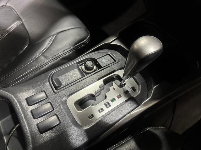 ハイラックスサーフ ＳＳＲ－Ｘ　ＭＣＬＩＭＢコンプリート　全塗装済　リフトアップ　オーバーフェンダー　ブロックタイヤ　オリジナルホール　カノン　シートカバー　ナビ　ＥＴＣ　デュアルサイド出しマフラー　　フロントグリル（28枚目）