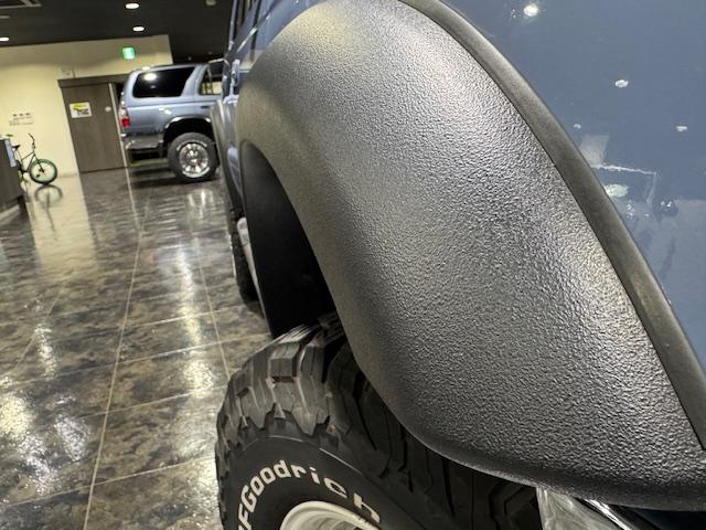 ハイラックスサーフ ＳＳＲ－Ｇ　ＸＣスタイル　点検交換整備済み車両　リフトアップ　１６インチＡＷ　ＢＦグッドリッチ　ＴＯＹＯＴＡグリル　シートカバー　ナビ　ＥＴＣ　ラプターライナーペイント　ガラスコーティング（31枚目）