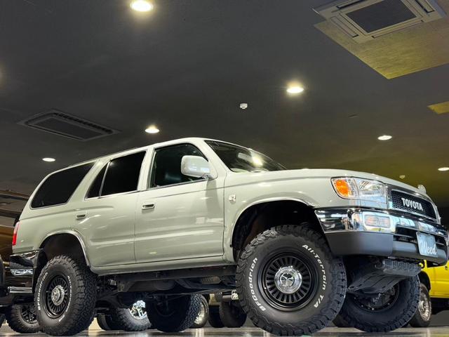 ハイラックスサーフ ＳＳＲ－Ｘ　４Ｒｕｎｎｅｒスタイル　ＮＥＷペイント　点検交換整備済み　リフトアップ　１６インチＡＷ　ＢＦグッドリッチ　ＴＯＹＯＴＡグリル　レトロキャメルシートカバー　ナビ　ＥＴＣ　ガラスコーティング（11枚目）