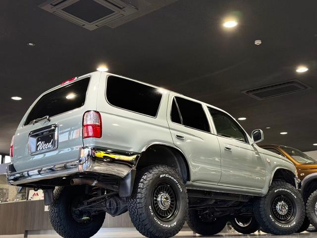 ハイラックスサーフ ＳＳＲ－Ｘ　４Ｒｕｎｎｅｒスタイル　ＮＥＷペイント　点検交換整備済み　リフトアップ　１６インチＡＷ　ＢＦグッドリッチ　ＴＯＹＯＴＡグリル　レトロキャメルシートカバー　ナビ　ＥＴＣ　ガラスコーティング（12枚目）