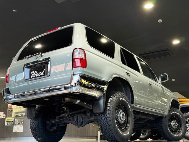 ハイラックスサーフ ＳＳＲ－Ｘ　４Ｒｕｎｎｅｒスタイル　ＮＥＷペイント　点検交換整備済み　リフトアップ　１６インチＡＷ　ＢＦグッドリッチ　ＴＯＹＯＴＡグリル　レトロキャメルシートカバー　ナビ　ＥＴＣ　ガラスコーティング（30枚目）
