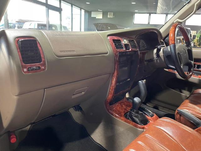 ハイラックスサーフ ＳＳＲ－Ｘ　４Ｒｕｎｎｅｒスタイル　ＮＥＷペイント　点検交換整備済み　リフトアップ　１６インチＡＷ　ＢＦグッドリッチ　ＴＯＹＯＴＡグリル　レトロキャメルシートカバー　ナビ　ＥＴＣ　ガラスコーティング（46枚目）