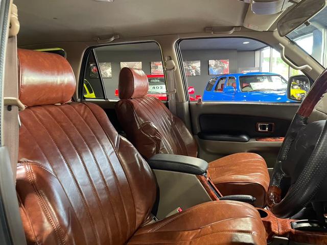 ハイラックスサーフ ＳＳＲ－Ｘ　４Ｒｕｎｎｅｒスタイル　ＮＥＷペイント　点検交換整備済み　リフトアップ　１６インチＡＷ　ＢＦグッドリッチ　ＴＯＹＯＴＡグリル　レトロキャメルシートカバー　ナビ　ＥＴＣ　ガラスコーティング（52枚目）