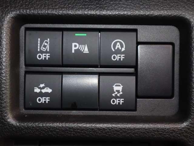 衝突被害軽減ブレーキをはじめとして、各種安全装備が充実しております。詳しくはスタッフまでお尋ねください。