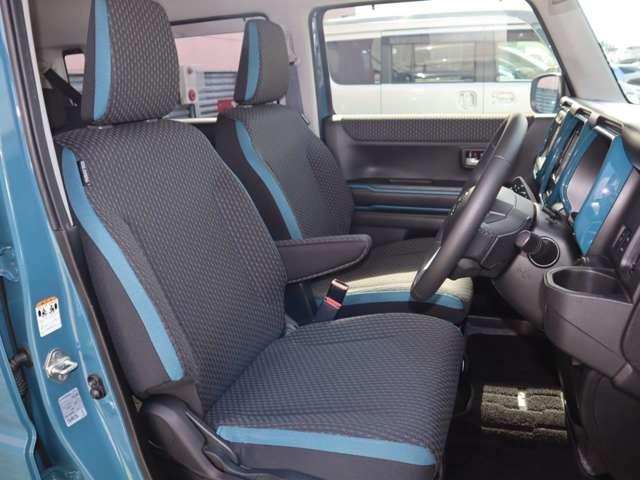 デザイン面では、フレアクロスオーバーの個性的なキャラクターを保ちつつ、よりタフで力強いスタイルに進化。おしゃれ×タフの融合です！