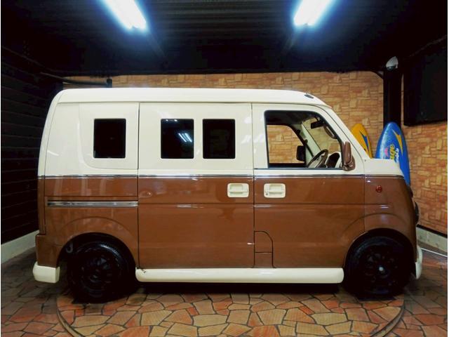 スクラム ＰＣ　アーリー　レトロバス仕様　キャルルック　カスタムカー（2枚目）
